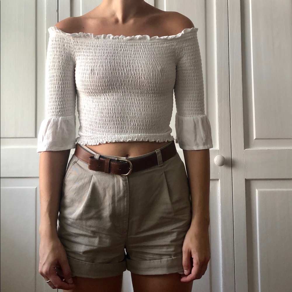 pacsun white fitted crop top!!